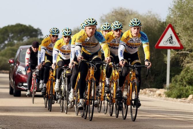 The Telenet-Fidea cyclo-cross team puts in some road miles and enjoys a bit of mid-season downtime on Mallorca
