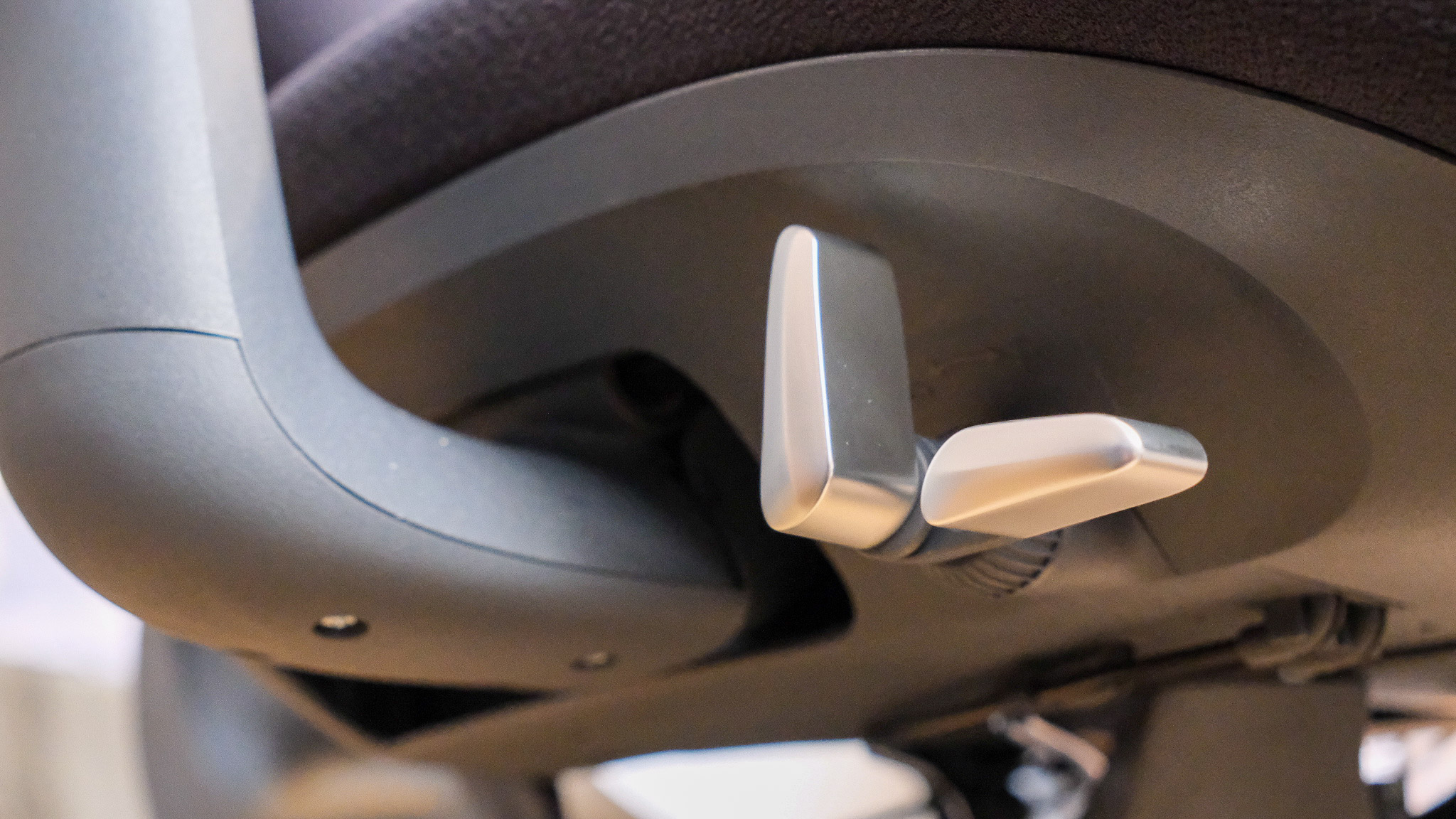 LiberNovo Omni office chair dtail shot