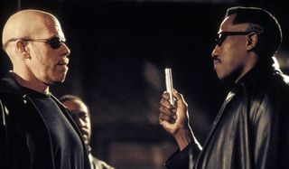 Blade II Ron Perlman and Wesley Snipes in a standoff