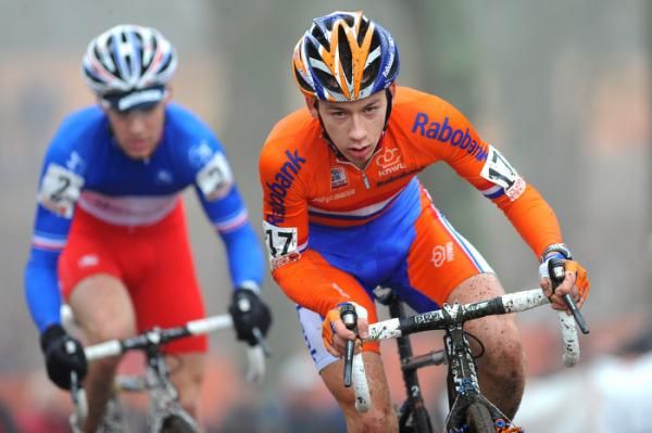 Lars van der Haar (Netherlands) leads in the decisive two-rider attack.