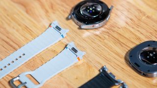 Samsung Galaxy Watch band connector comparison hands-on