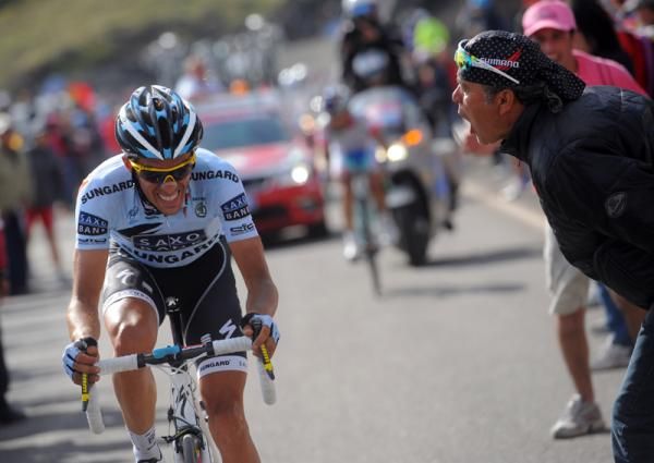 Alberto Contador (Saxo Bank) gets some friendly encouragement