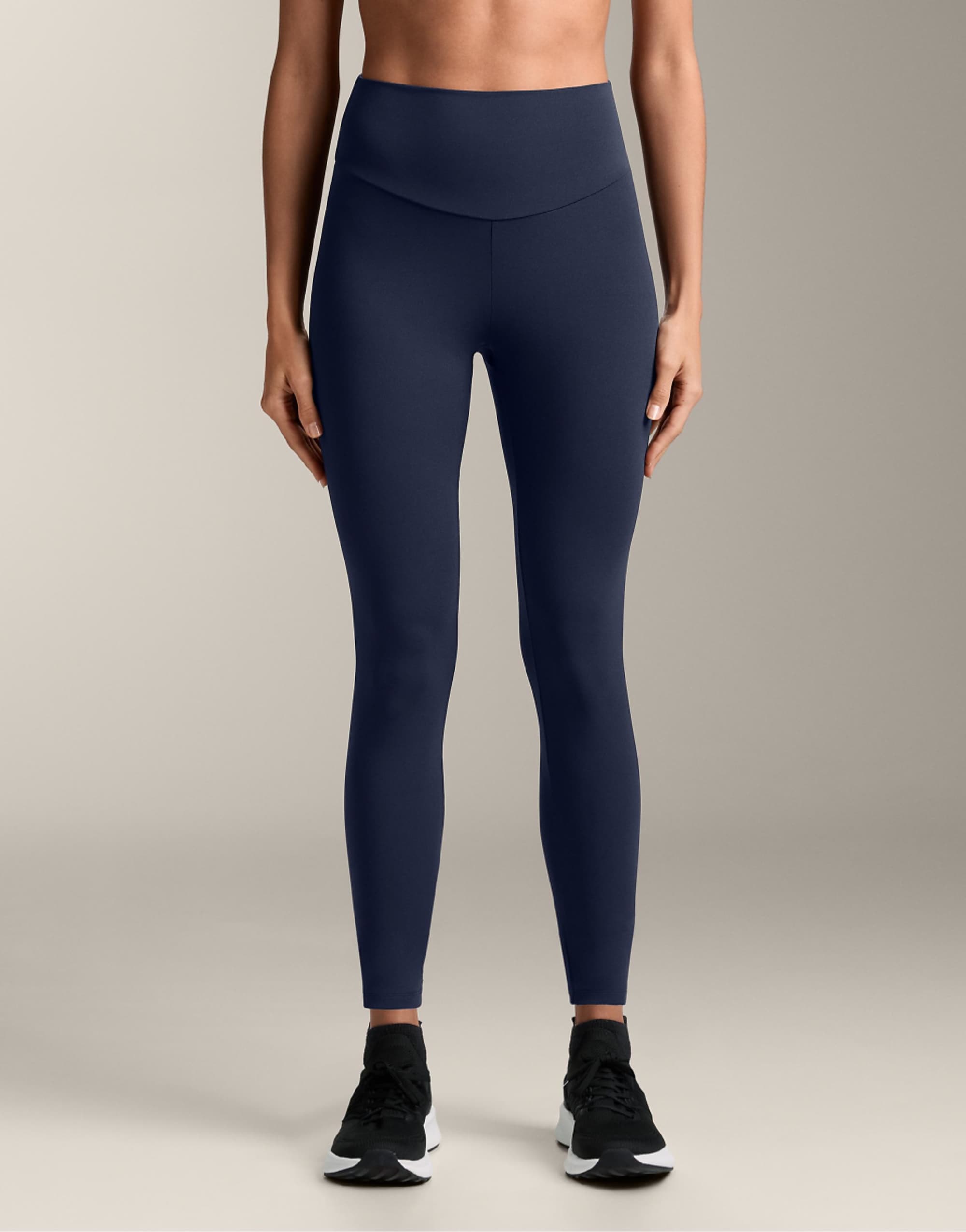 Oysho Comfortlux High-Rise Ankle-Length Leggings in Navy