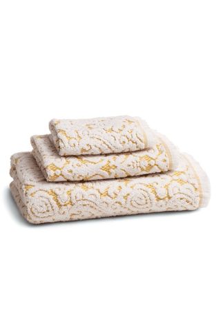 Dalia Bath Towel