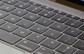 Apple-MacBook-12inch-W-keyboard