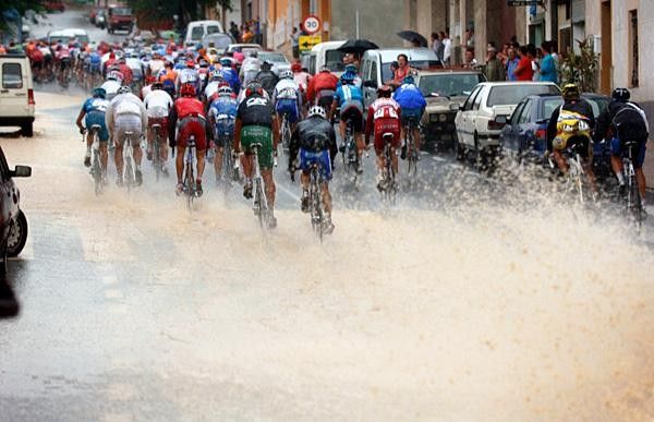 Heavy rains dominated stage 13.