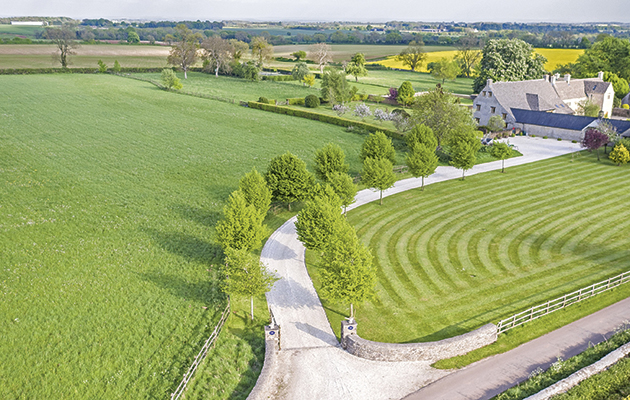 Orchard-Barn-Drive-2.jpg