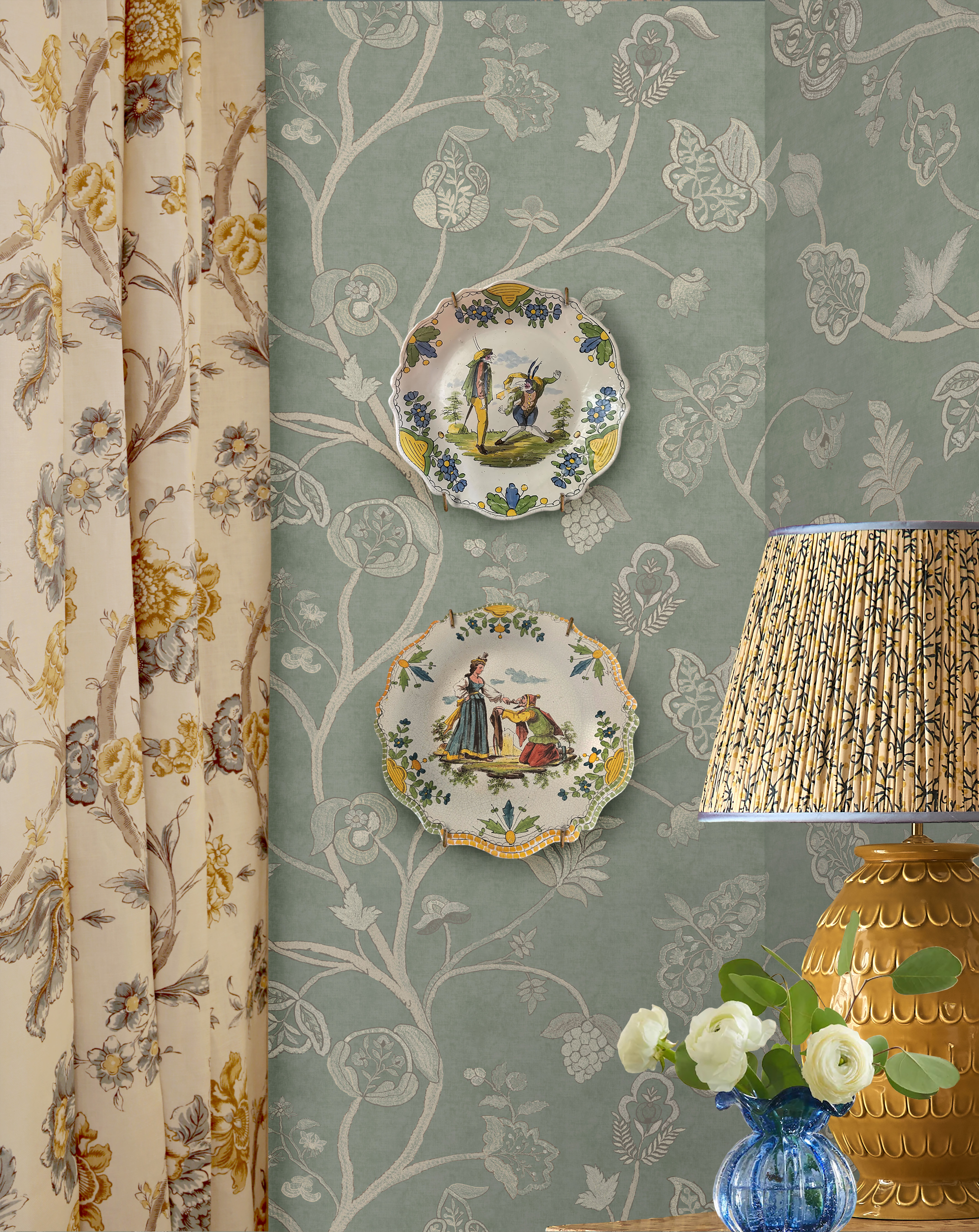 Paints and wallpapers