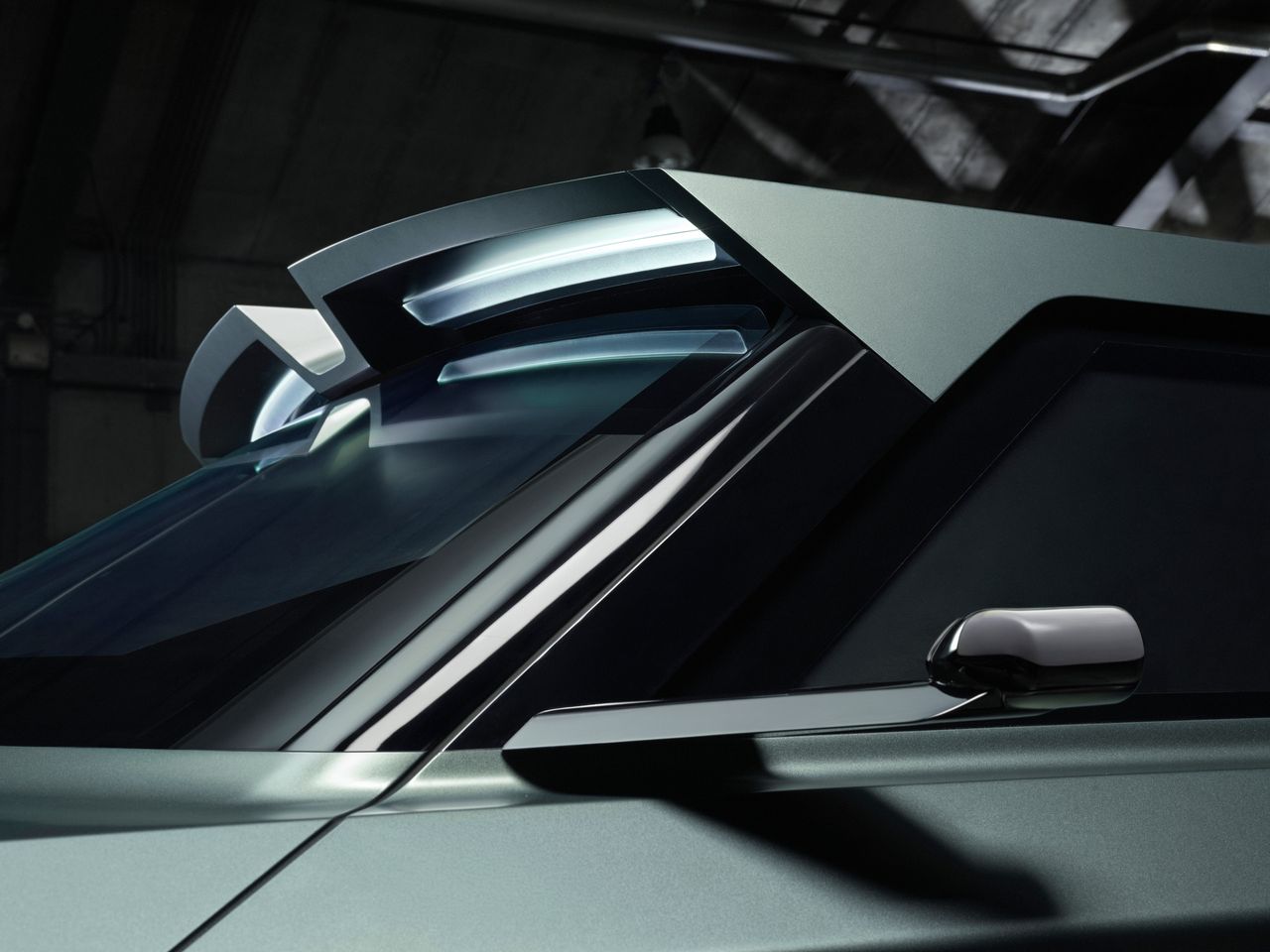 Aston Martin Dreadnought exterior design details