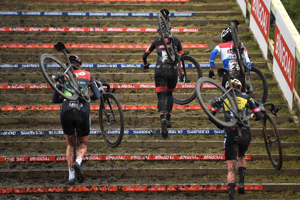 DENDERMONDE BELGIUM DECEMBER 26 LR Manon Bakker of The Netherlands and Team Iko Crelan Denise Betsema of The Netherlands and Team Pauwels Sauzen Bingoal Sanne Cant of Belgium and Team Iko Crelan and Ceylin Del Carmen Alvarado of The Netherlands and Team Alpecin Fenix compete during the 2nd Dendermonde UCI CycloCross Worldcup 2021 Womens Elite CXWorldCup UCIcyclocrossWC on December 26 2021 in Dendermonde Belgium Photo by Luc ClaessenGetty Images