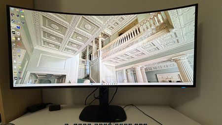 Alienware AW3926QW
