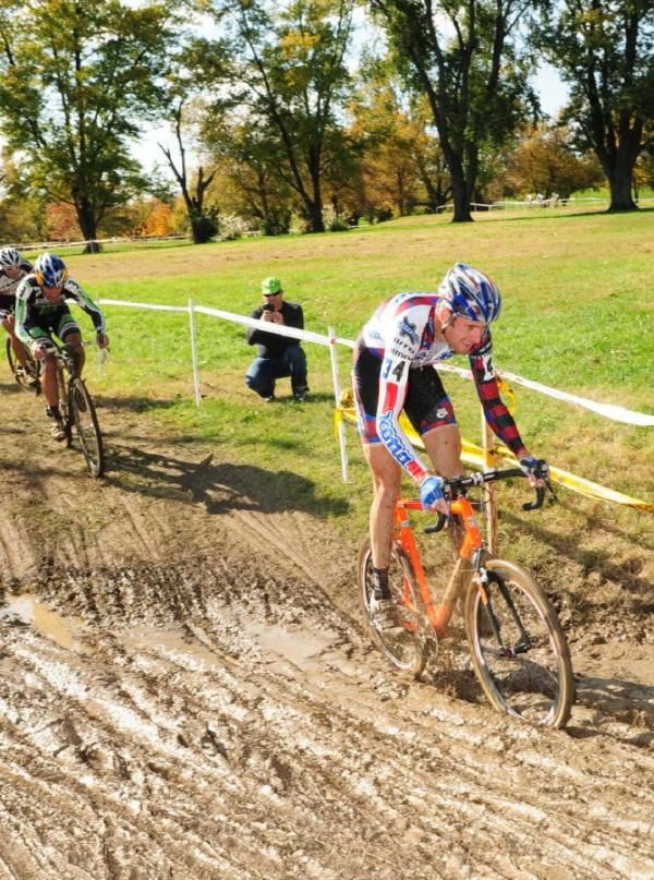 Ryan Trebon (Kona) leads through a mud bog