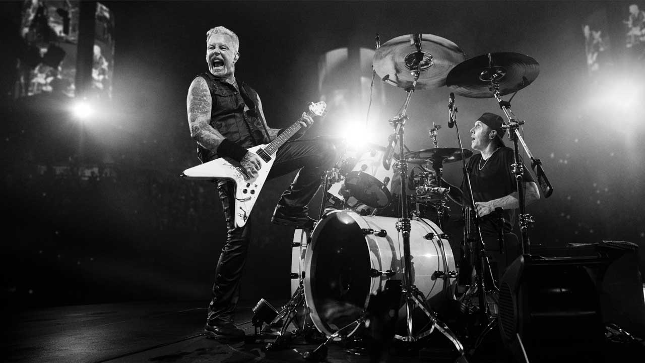 Apple offers free Metallica concert experiences with Vision Pro