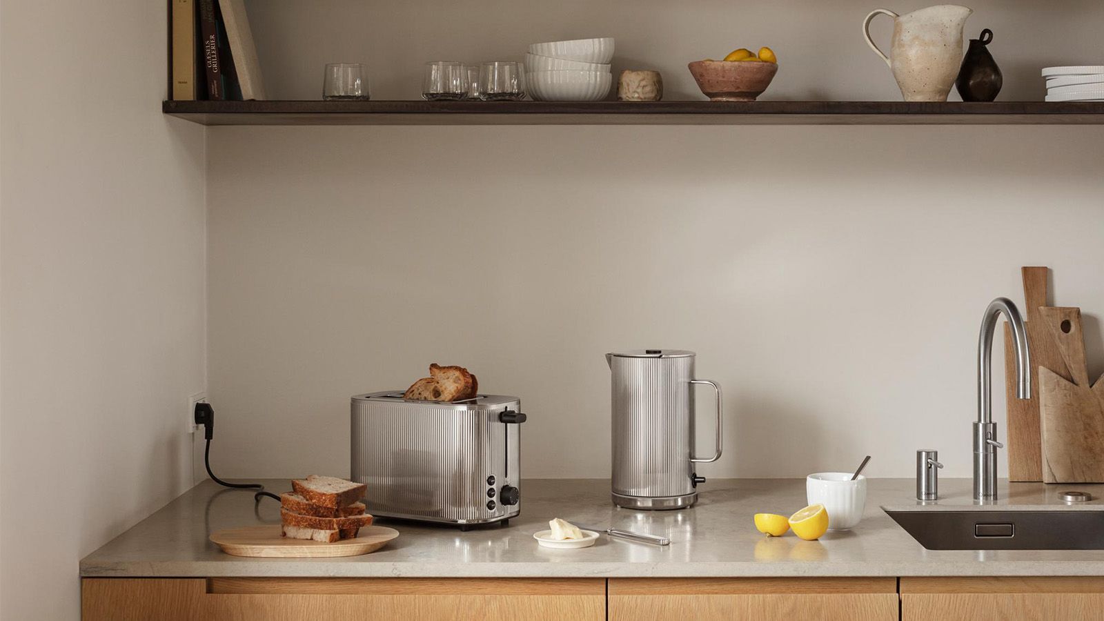 kettle and toaster in kitchen