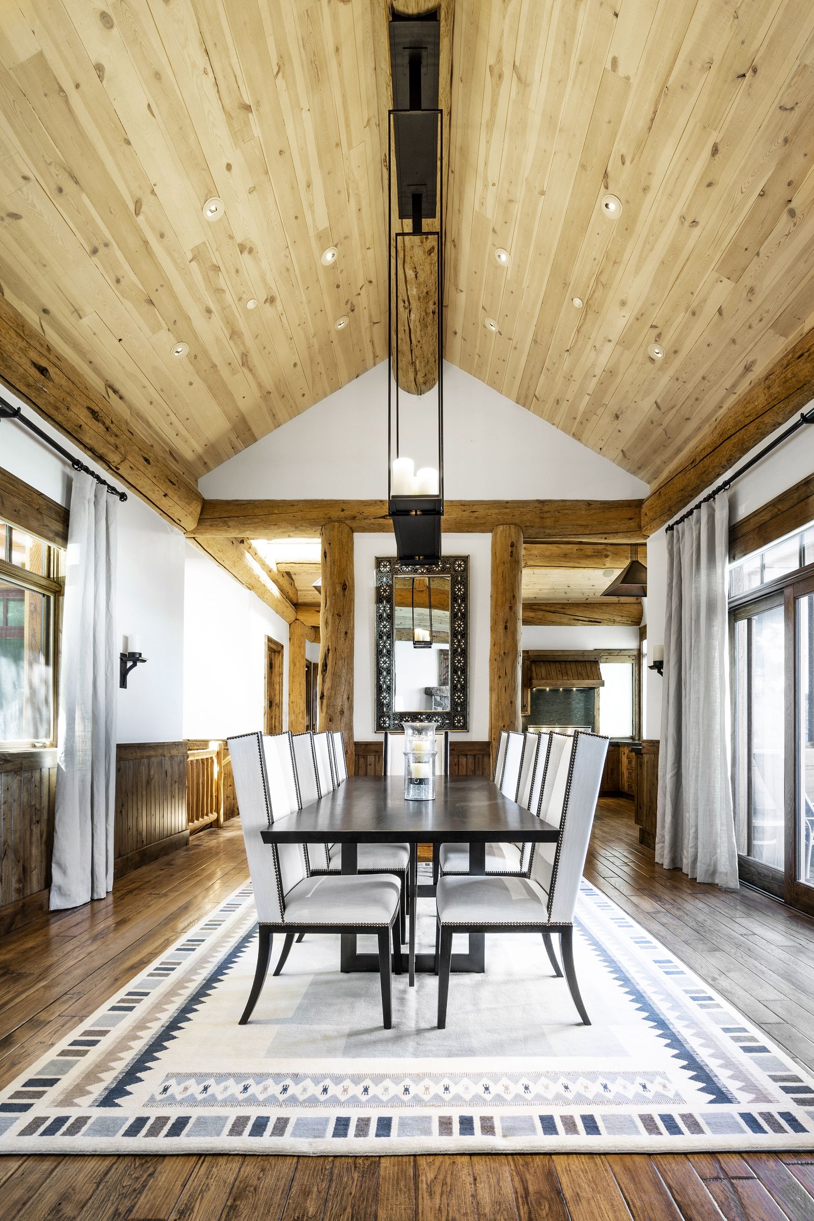 Design Ideas for Vaulted Ceilings: Transform Spaces with Elegance and Light