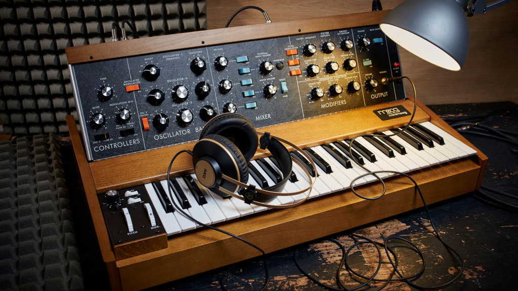 Minimoog Model D