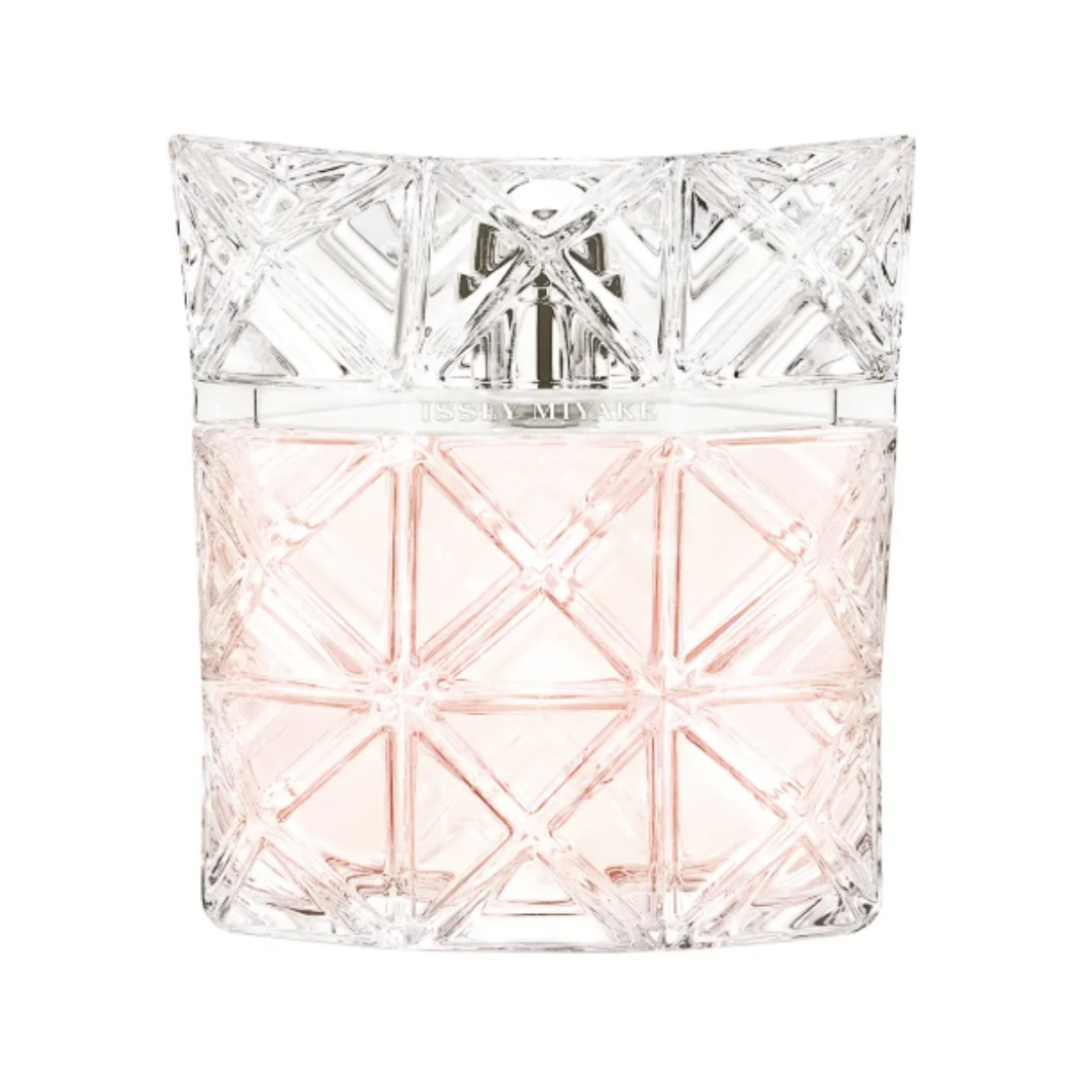 A product shot of the Issey Miyake Lumi&amp;egrave;re d&amp;rsquo;Issey Eau de Parfum, on a white background