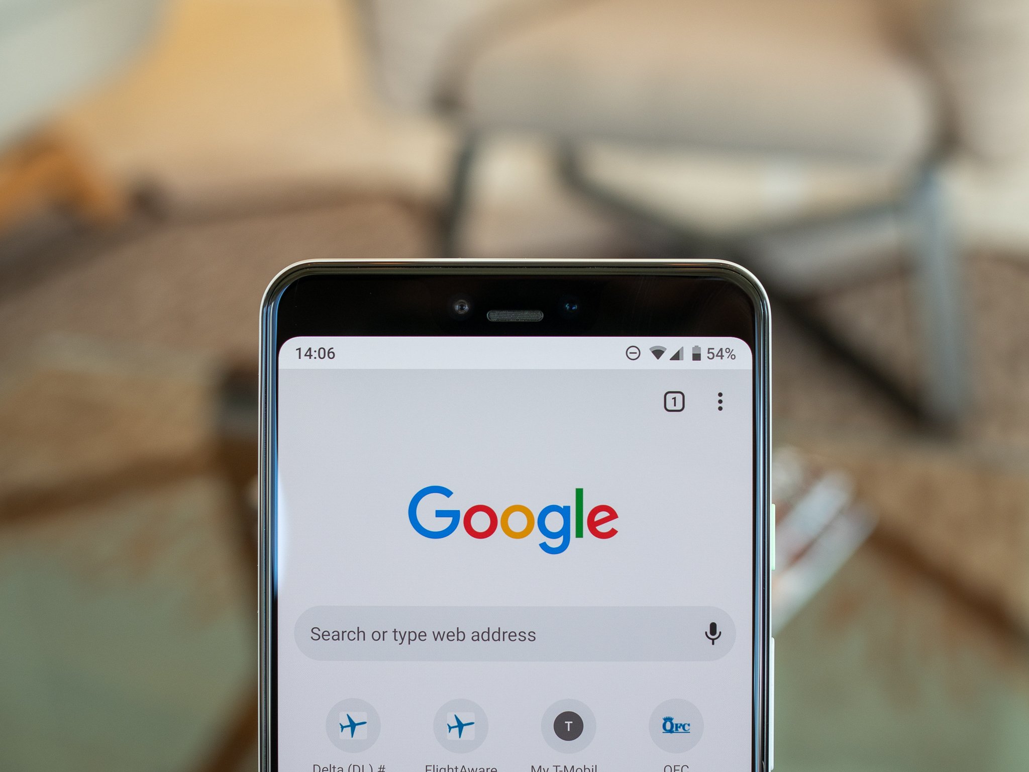 Экран гугл пиксель. Гугл 3а XL. Pixel notch. Гугл в3:00. Обои Google Pixel 5.