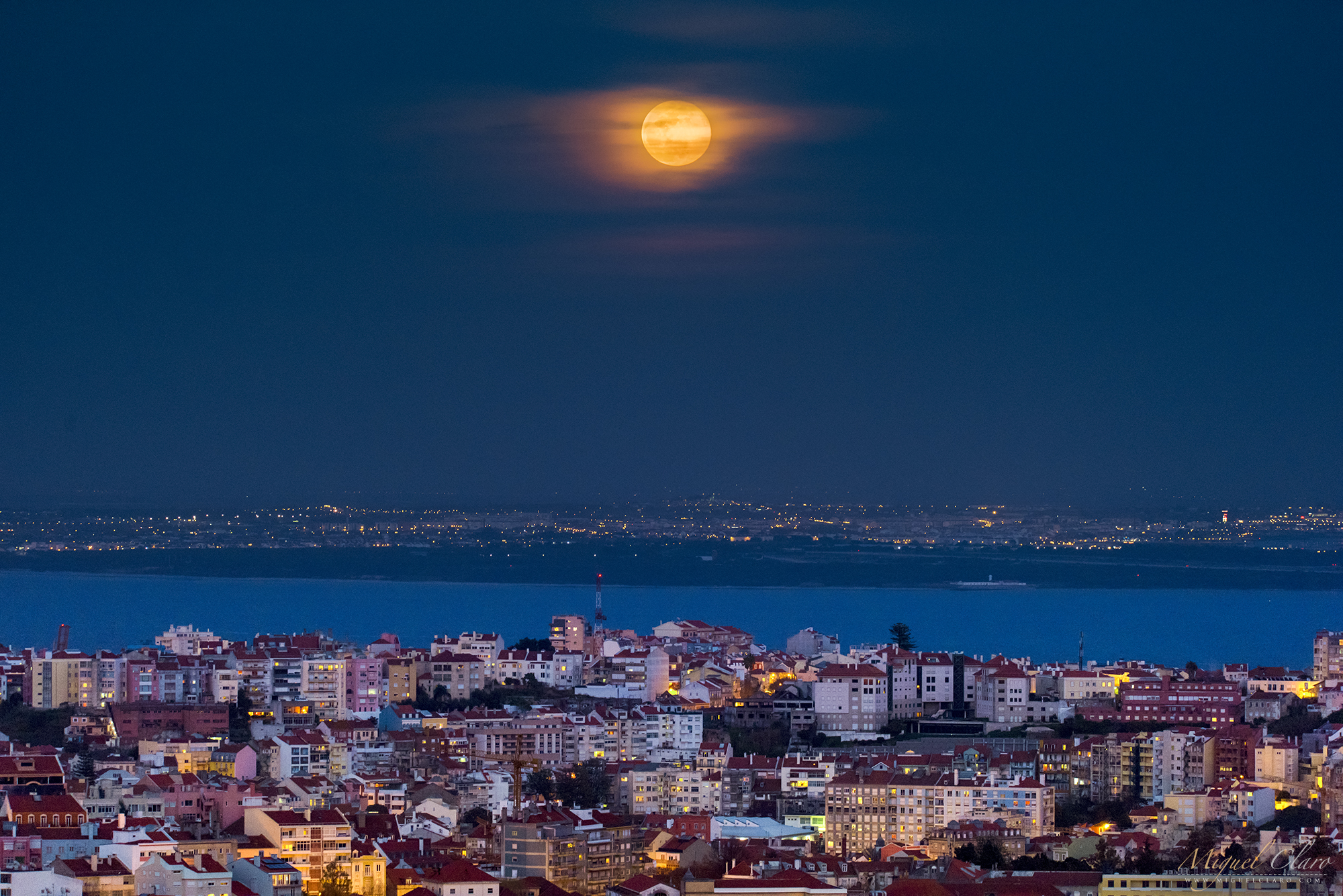 Blue Moon from Amoreiras Towers, Lisbon