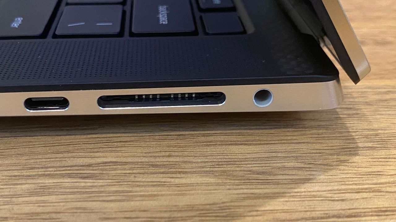 Dell XPS 15 (9520)