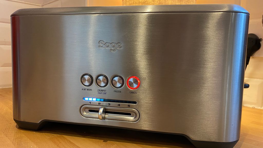Sage The A Bit More Toaster 4 Slice review stylish toasting for