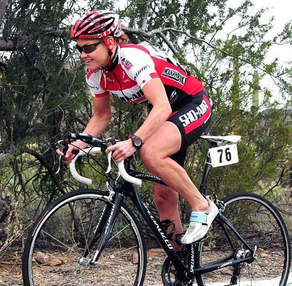 Melanie McQuaid (Sho-Air) at the start of the Tucson Bicycle Classic