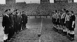 Fulham and Newcastle pay respect after the death of George VI in 1952