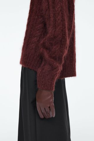 Cashmere-Lined Leather Gloves