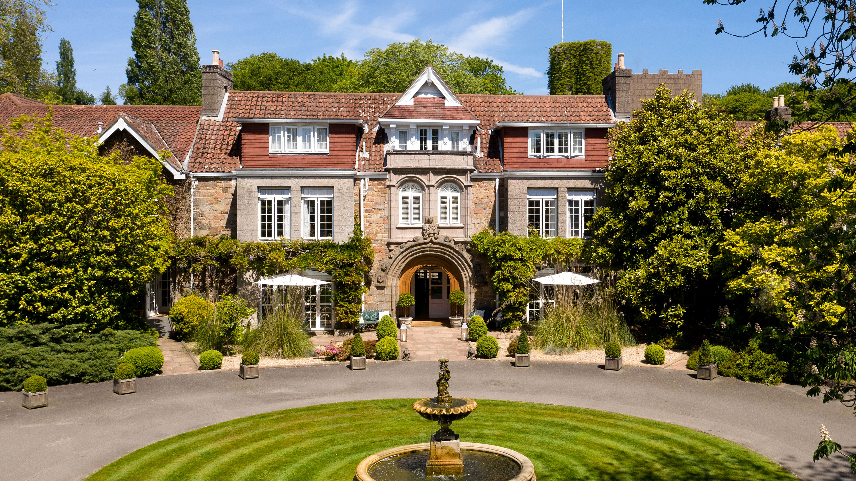 Exterior view of Longueville Manor, Jersey