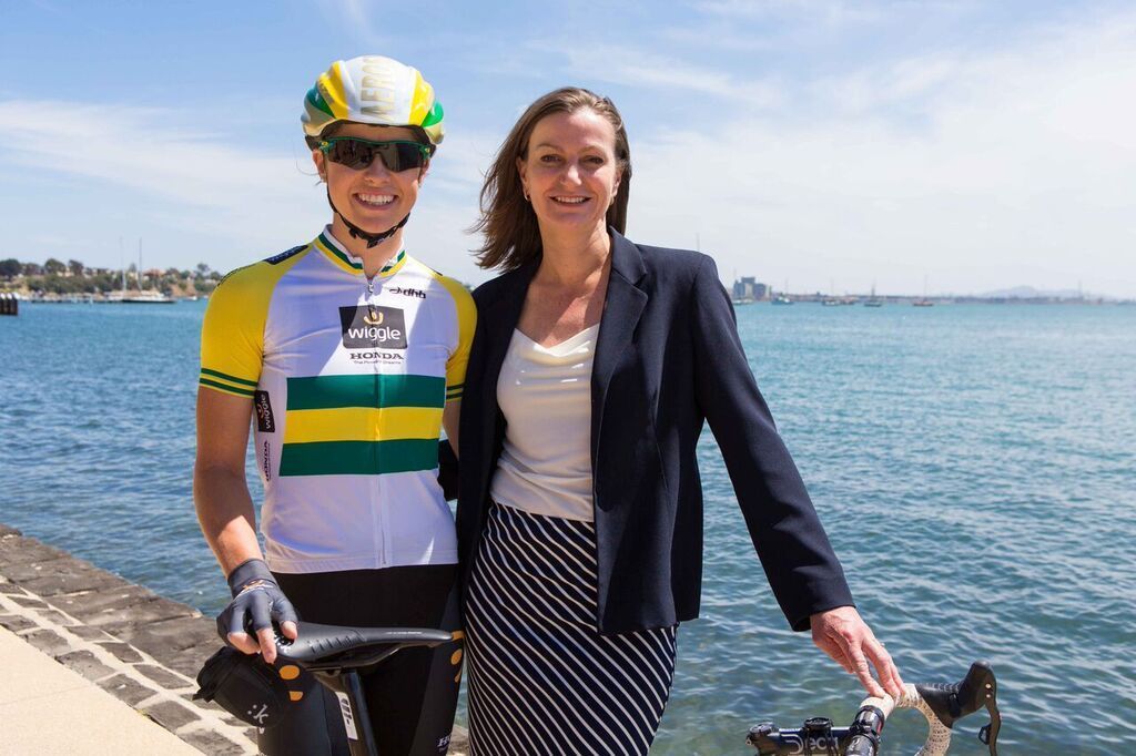 Australian national champion Peta Mullens with UCI Vice President Tracey Gaudry in Geelong