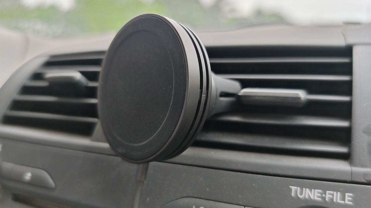 iOttie Velox Mini Qi2 Air Vent Mount