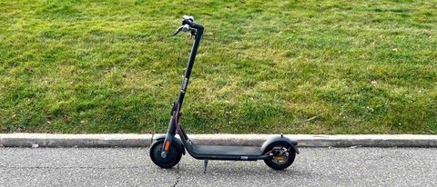 NAVEE V40 Pro electric scooter