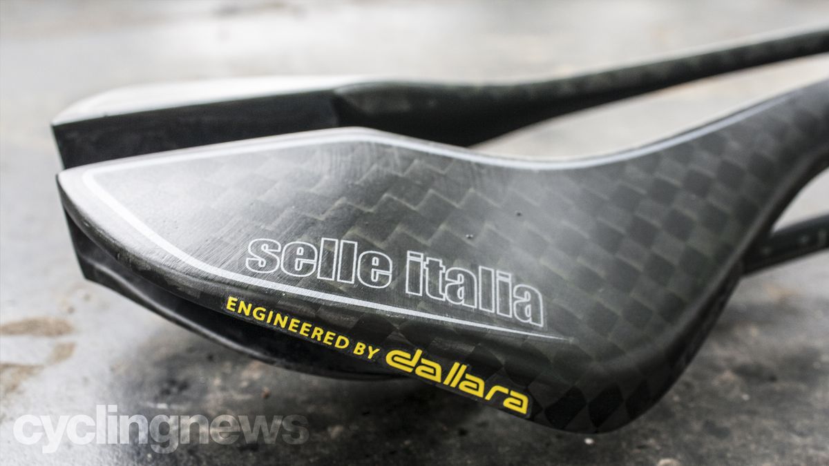Selle Italia SP-01 Boost Tekno Superflow saddle