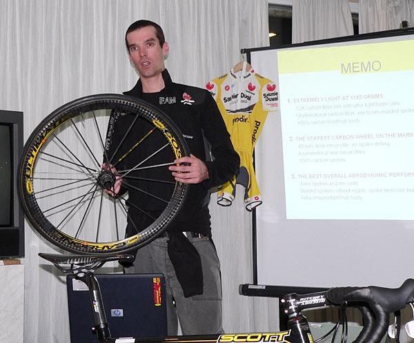 David Millar explains the benefits of Mavic's new Cosmic Carbone Ultimate wheelset.