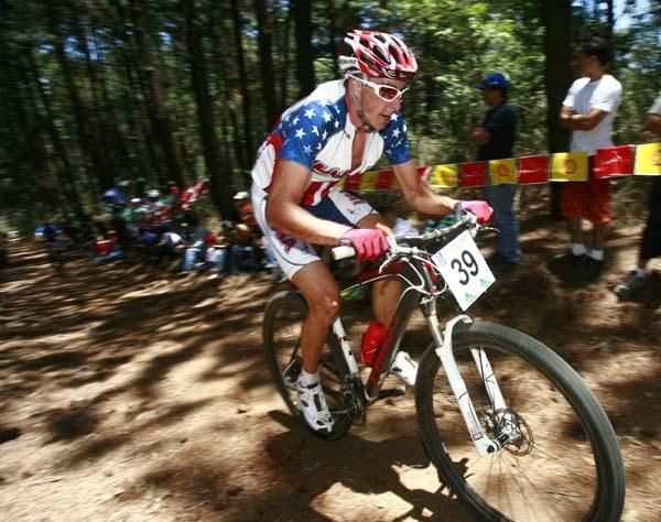 Todd Wells (USA) on his way to gold in the men's cross country.