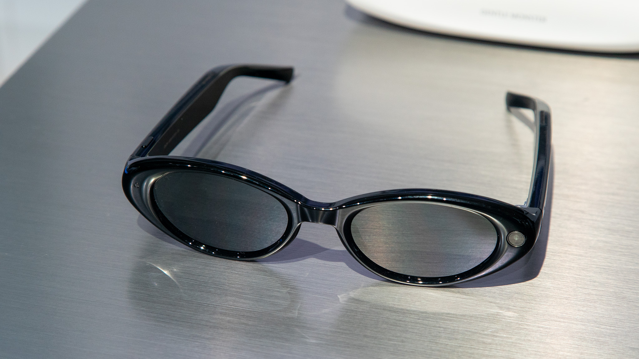 Hands-on with Samsung Glasses with Warby Parker and Gentle Monster styles