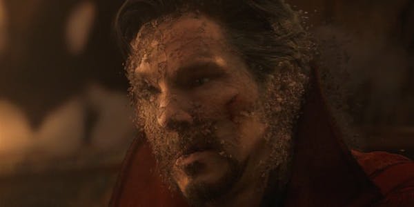 infinity war doctor strange turning to dust