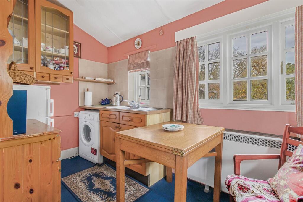 Priory Cottage property listing pictures