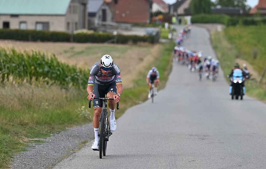GERAARDSBERGEN, BELGIUM - AUGUST 22: Mathieu Van Der Poel of Netherlands and Team Alpedin - Deceuninck competes during the 20th Renewi Tour 2025, Stage 3 a 181.8km stage from Aalter to Geraardsbergen / #UCIWT / on August 22, 2025 in Geraardsbergen, Belgium. (Photo by Luc Claessen/Getty Images)