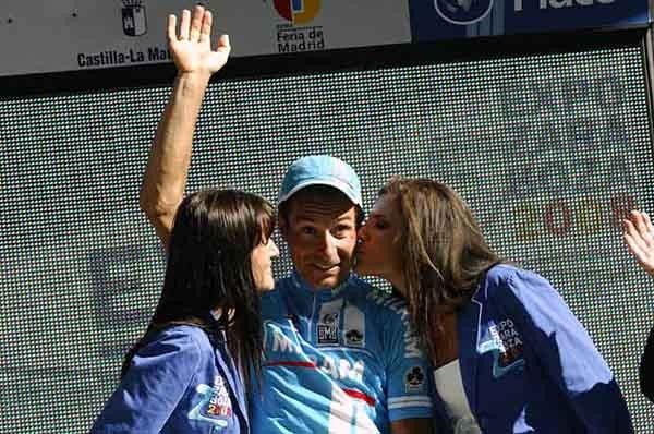 German sprinter Zabel can still win, get kissed and wave, all at the same time.