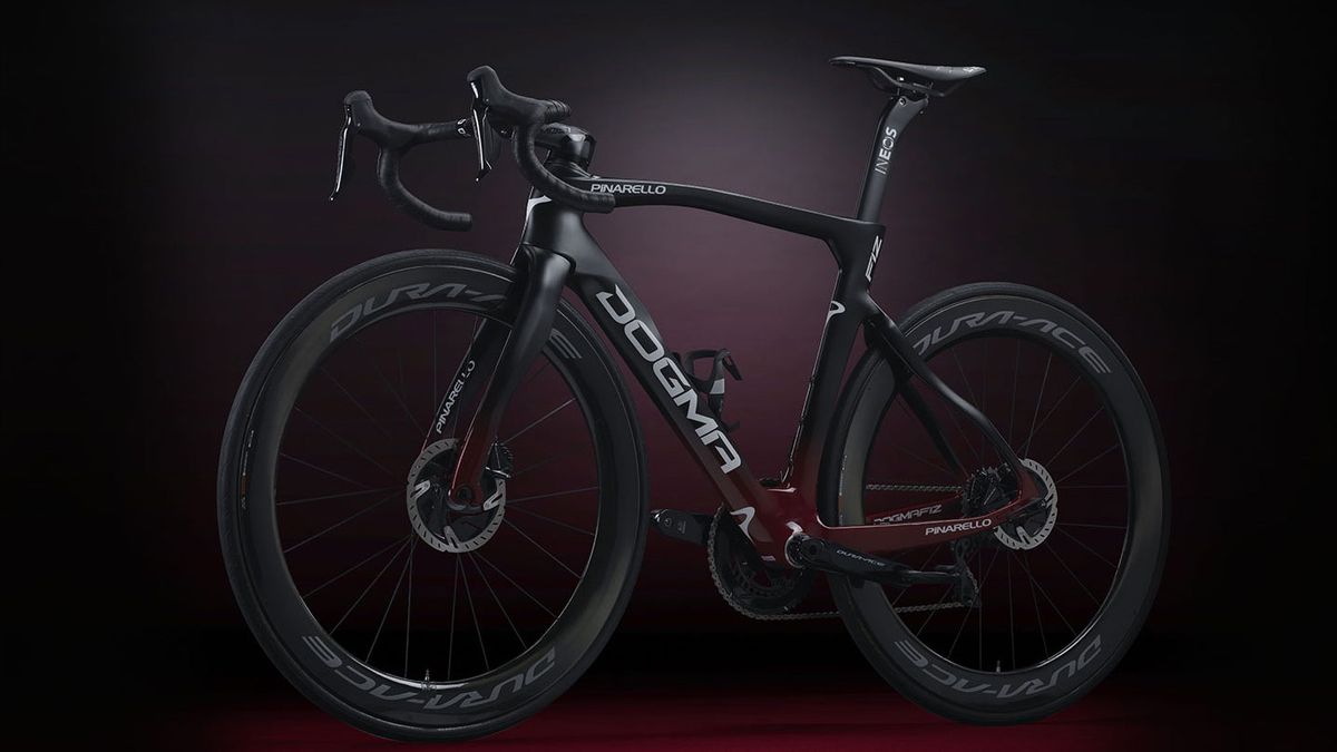 A look at the non-driveside Pinarello Dogma F12 Disk