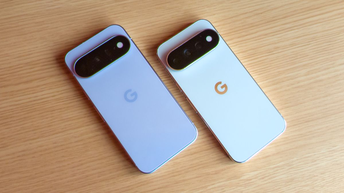 Comparing the Google Pixel 11 with the Google Pixel 11 Pro