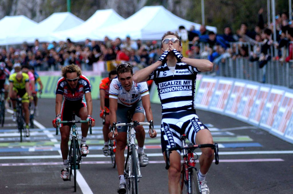 Damiano Cunego wore a 'legalize my Cannondale' jersey when winning his first Giro stage
