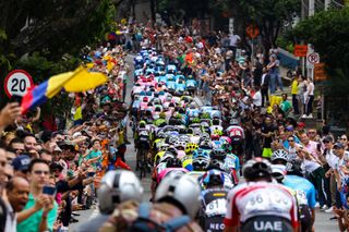 Spectators line the 2019 Tour Colombia 2.1 route