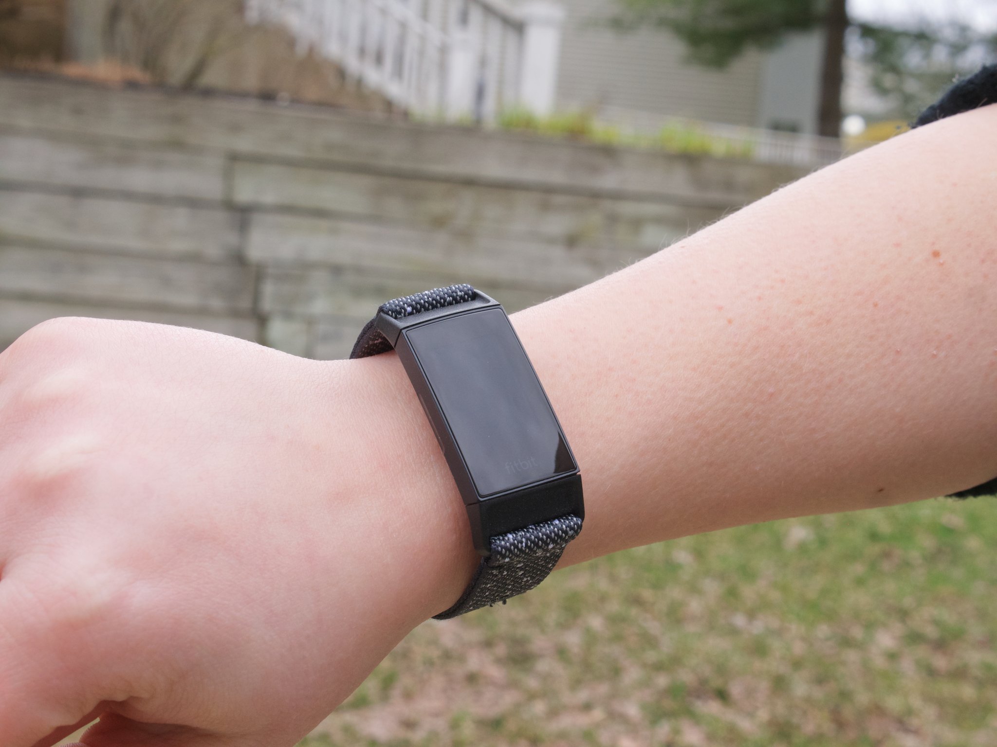 Fitbit Charge 4 Review