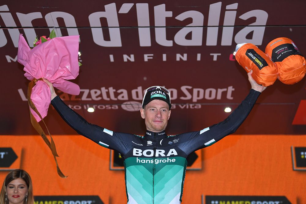 Sam Bennett (Bora-Hansgrohe) wins stage 12 at the Giro d'Italia