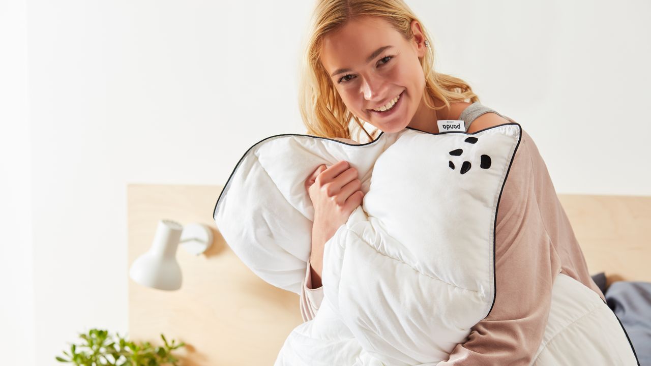 panda duvet lifestyle image