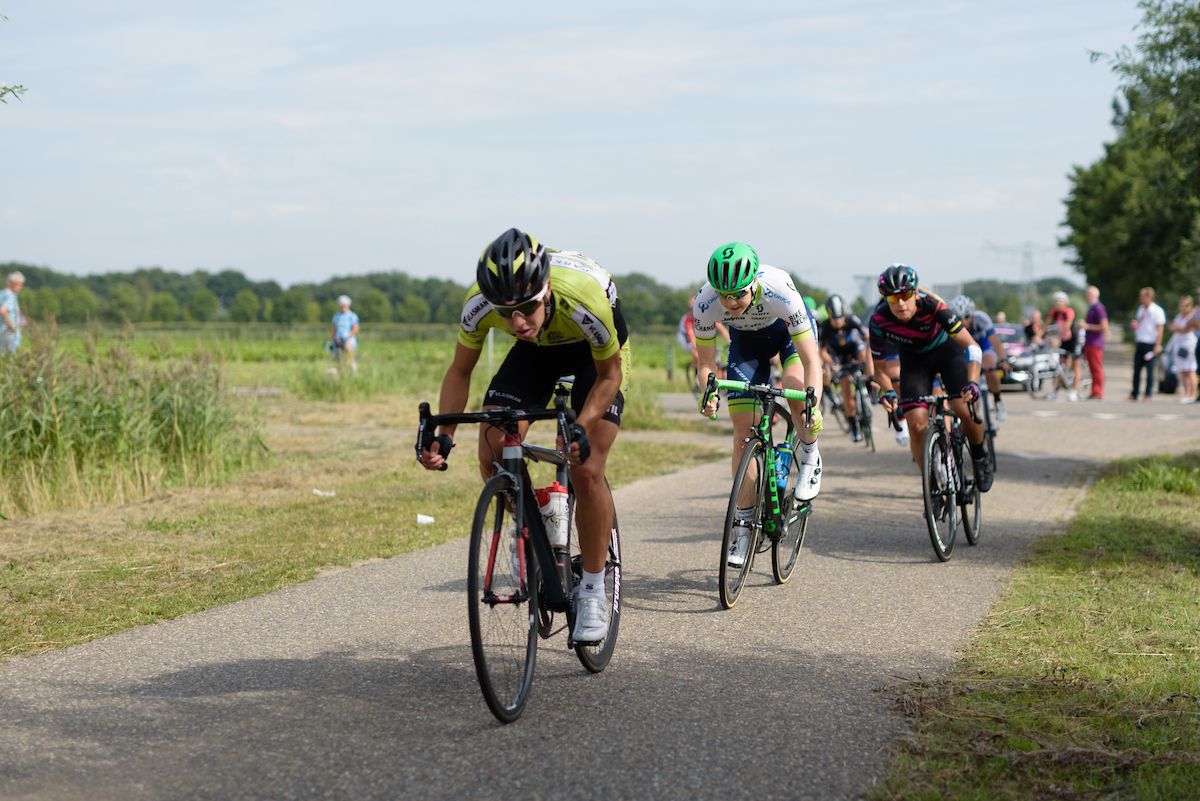 Sarah Roy (Orica AIS) on her way to victory