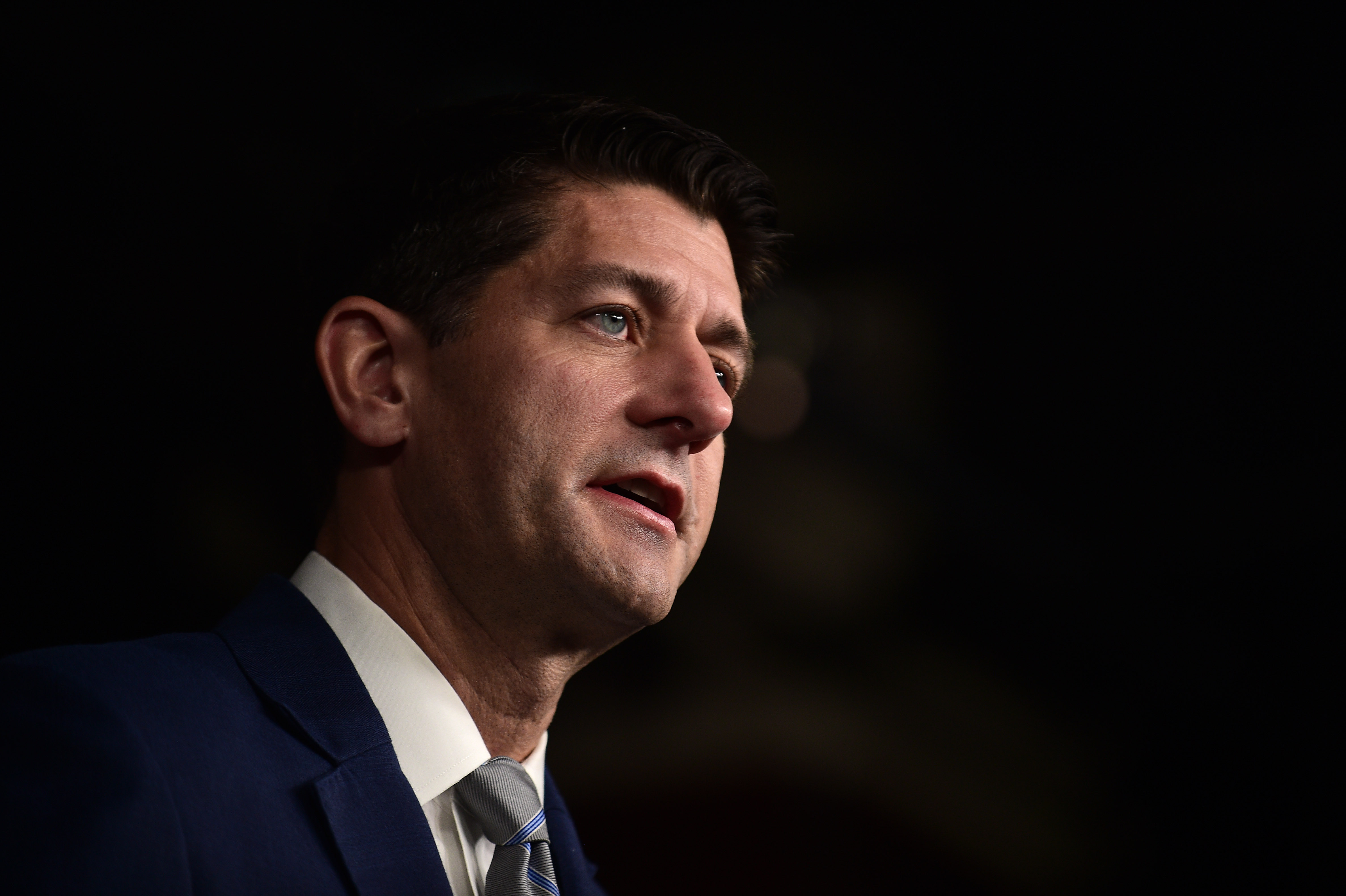 Paul Ryan Says Trump 'obviously' Can't End Birthright Citizenship With ...