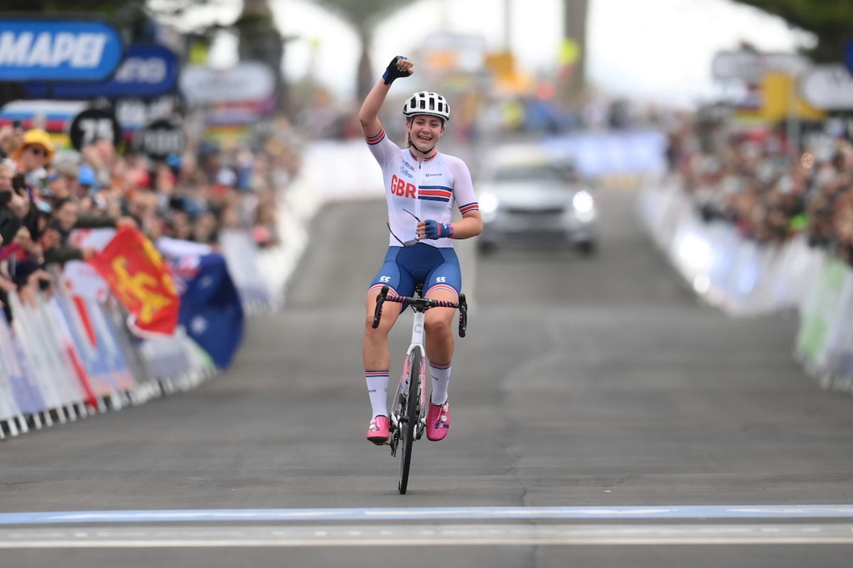 Zoe Bäckstedt kopt Engelse wielerploeg voor Europees kampioenschap veldrijden